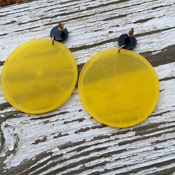 Lemon Earrings - Picture 3 of 3